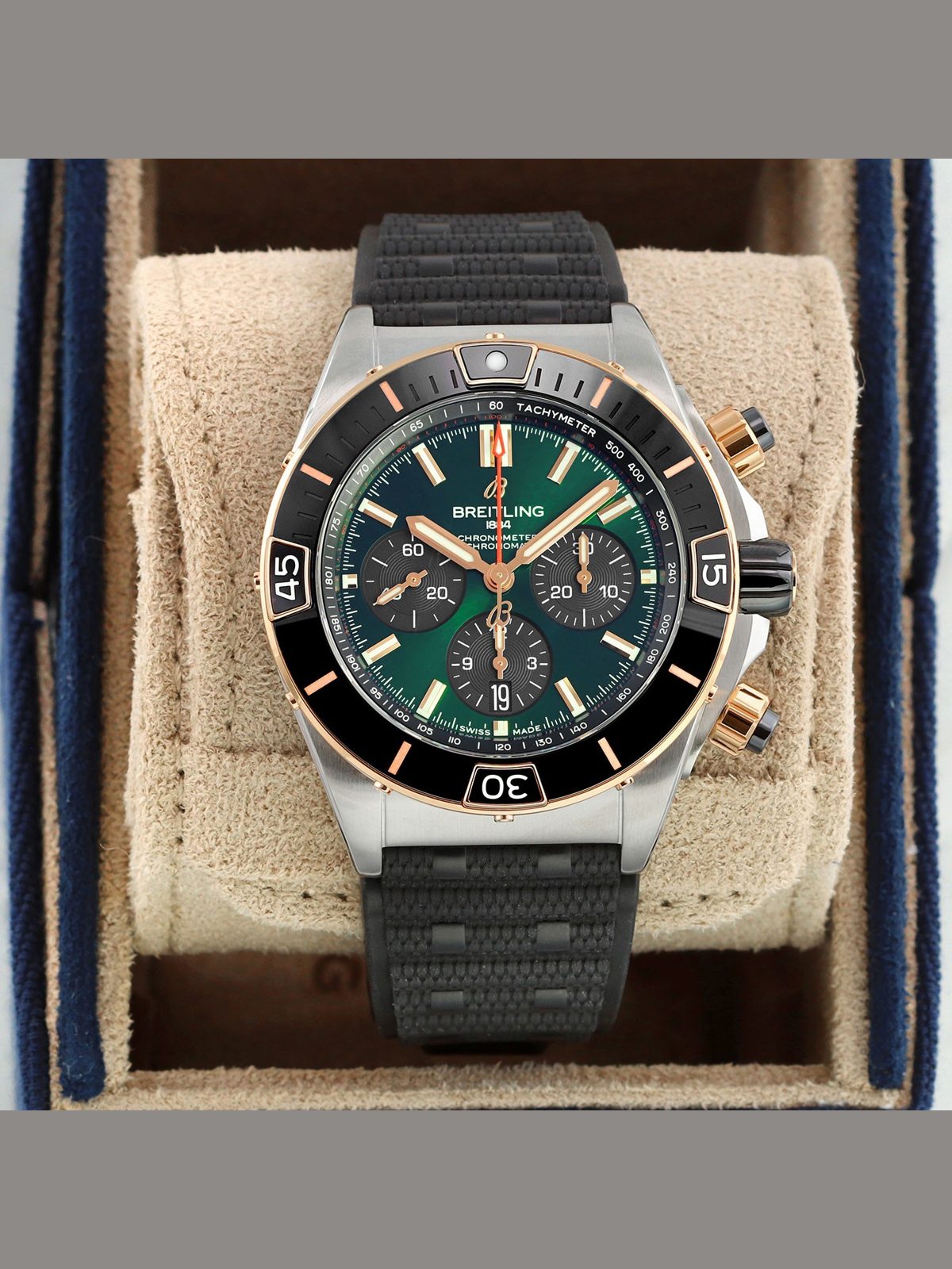 Breitling Super Chronomat B01 44mm UB0136251L1S1
