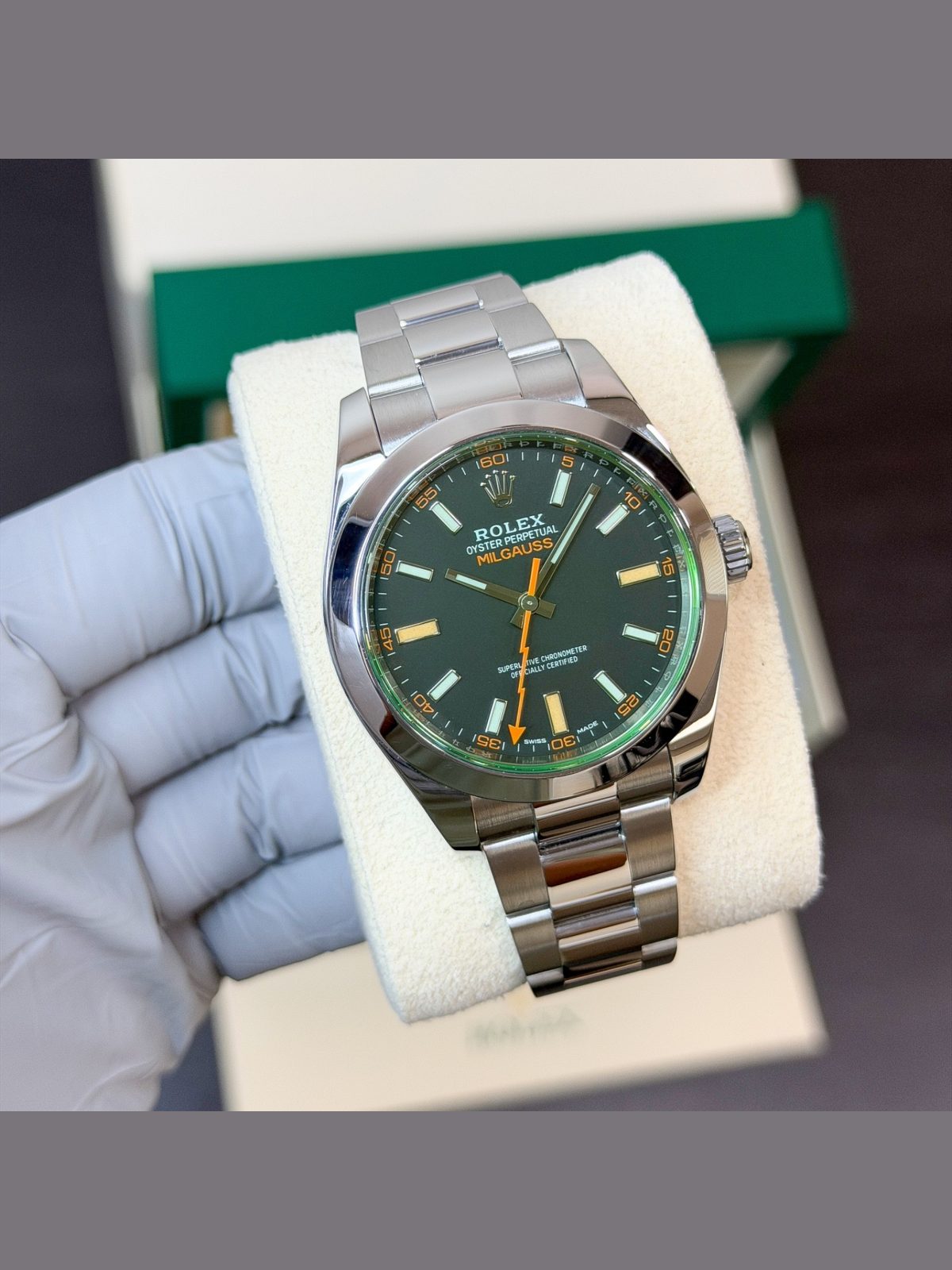 Rolex Milgauss 2022 FULL SET 116400GV Black Oyster Steel 40 mm