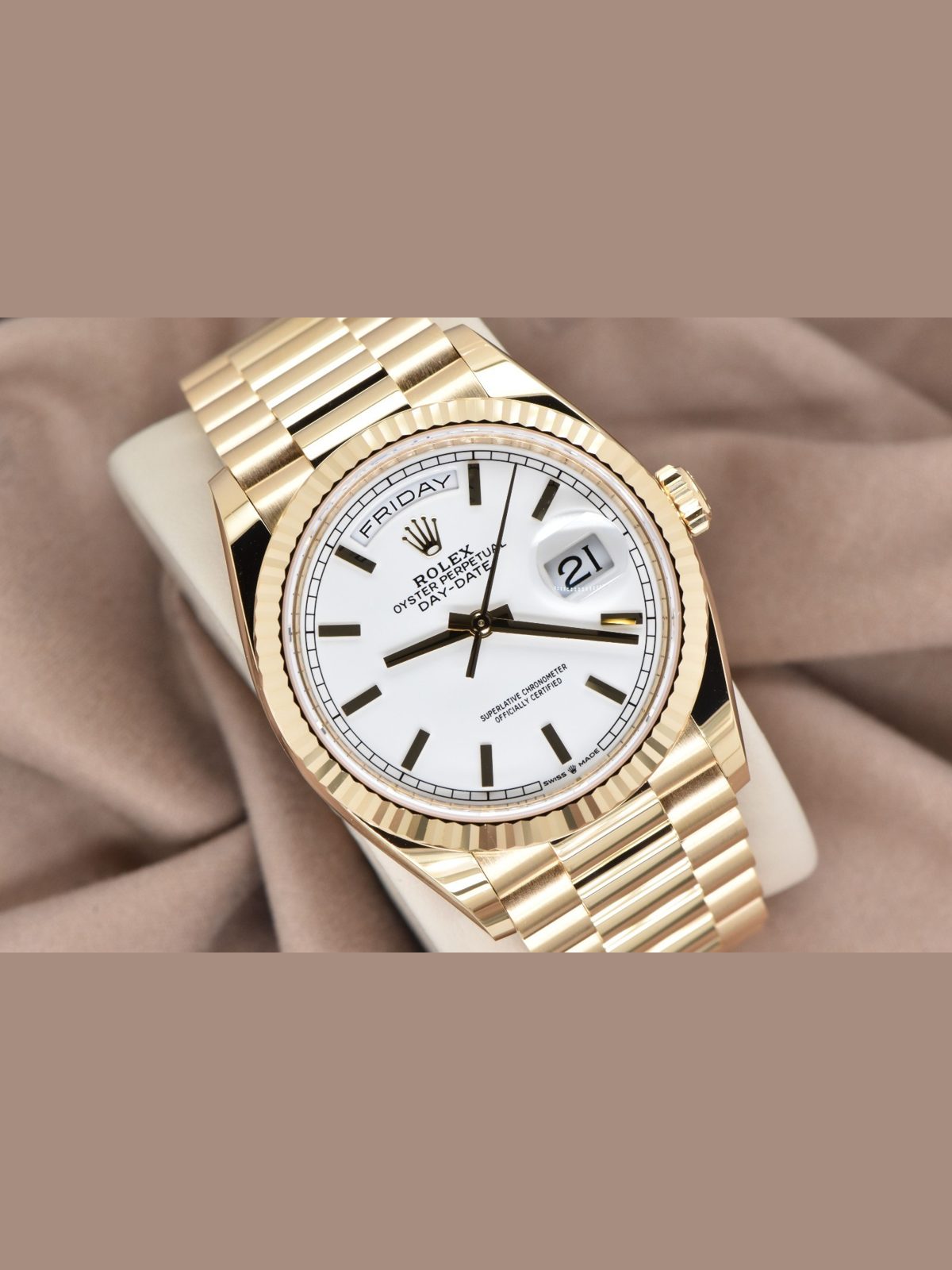 Rolex 2024 Rolex Day-Date 36 President 18K Yellow Gold White Stick Dial 128238 Set