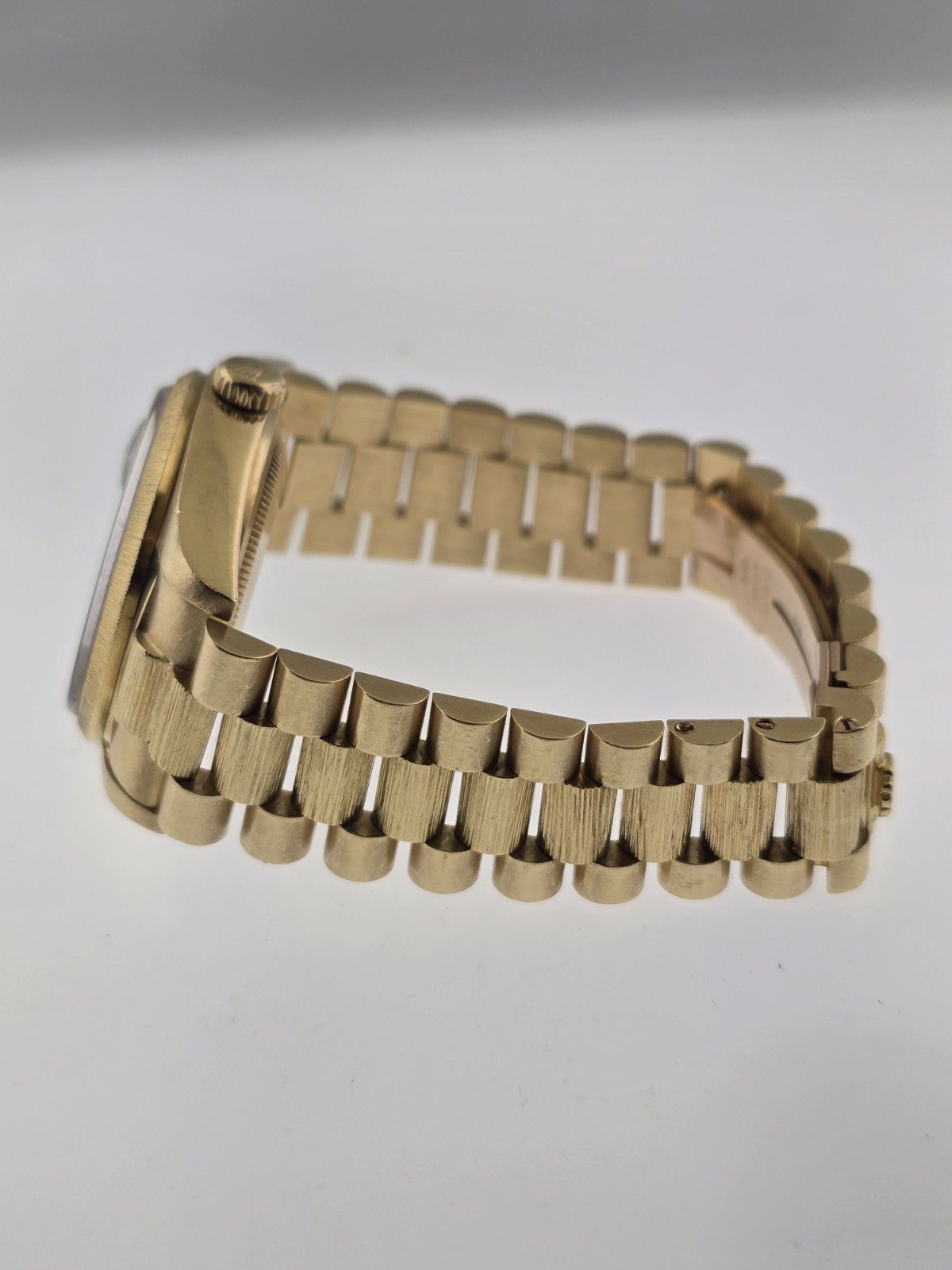 Rolex President Day-Date 18078 18K Factory Barked 36MM Luxury Watch. Beautiful.