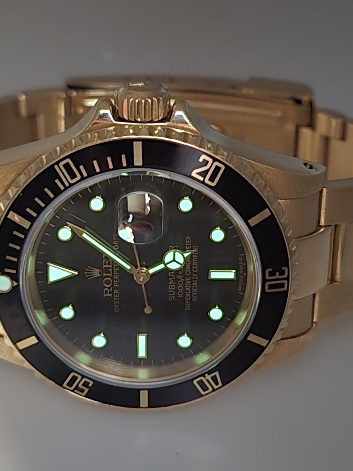 Rolex Submariner 16618 18K 40MM Black Dial Dive Watch "K" 2000 Date. Excellent