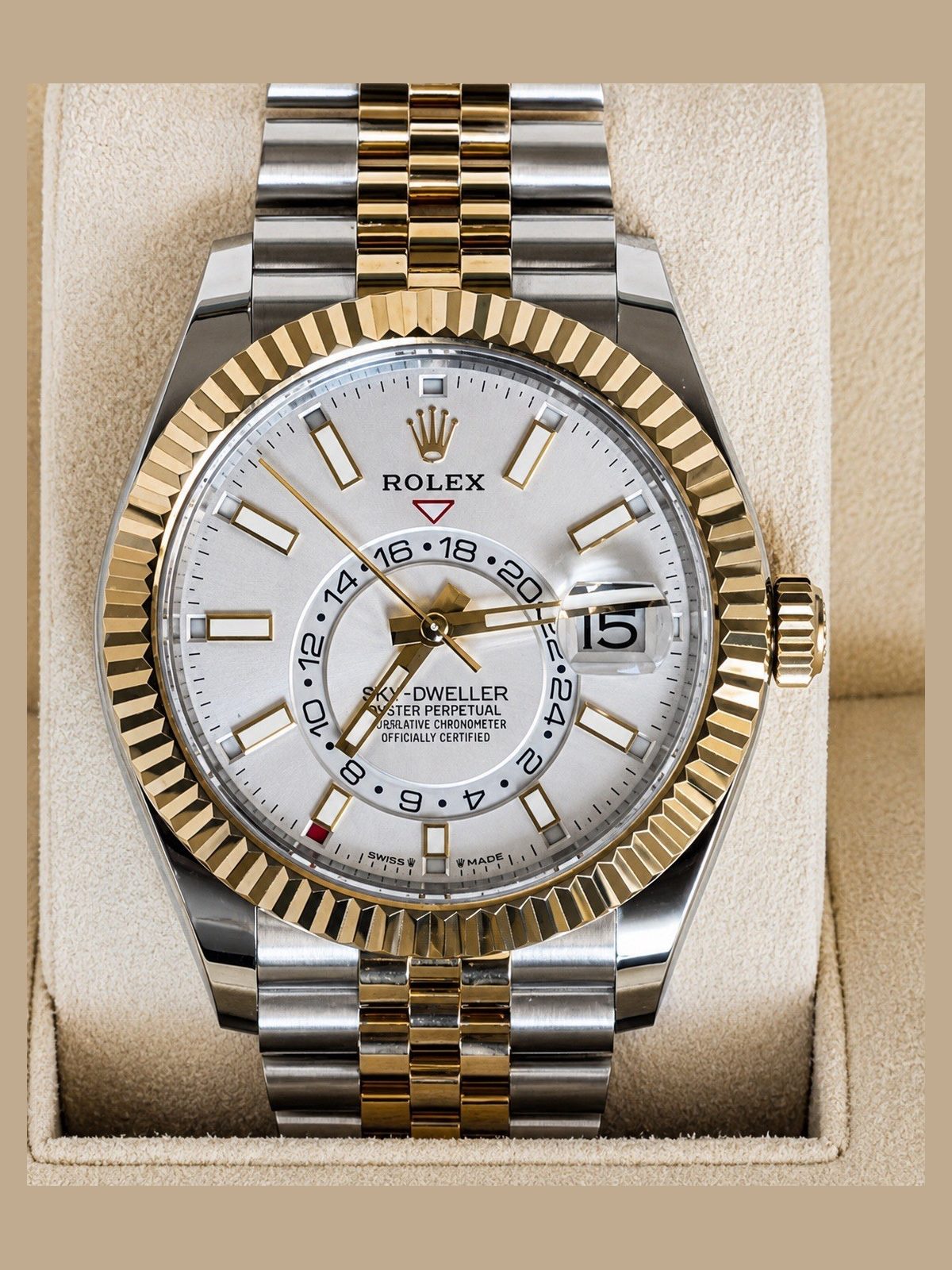 Rolex 2024 ROLEX Sky-Dweller 336933 TwoTone 42mm WHITE Dial JUBILEE Full Set w/B&P