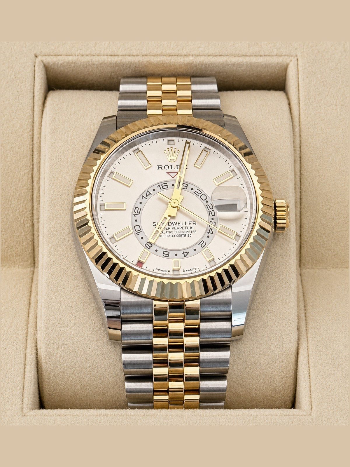 Rolex 2024 ROLEX Sky-Dweller 336933 TwoTone 42mm WHITE Dial JUBILEE Full Set w/B&P