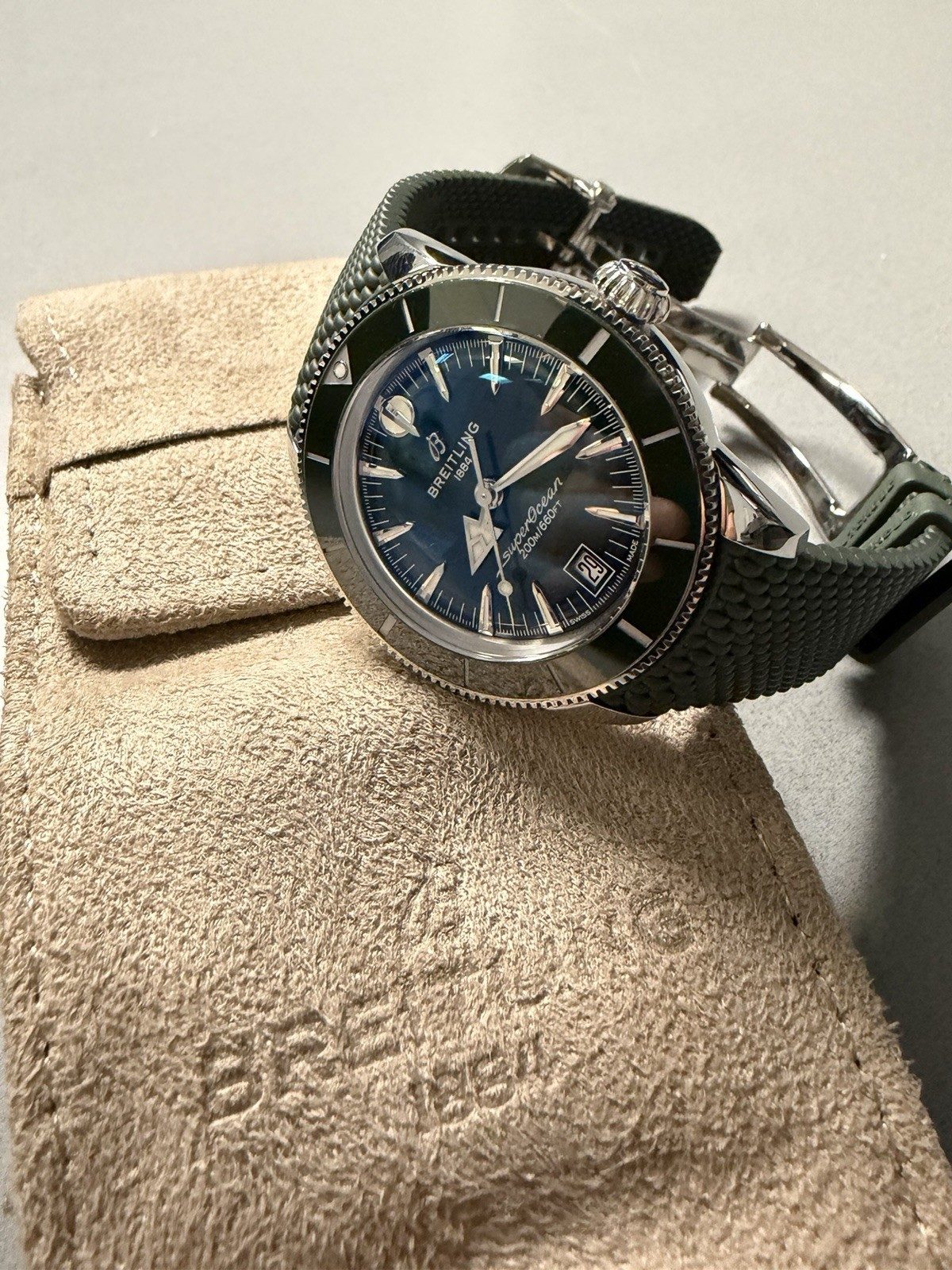Breitling SuperOcean Heritage B31 40 Green Rubber Men's Watch AB3110361L1S1