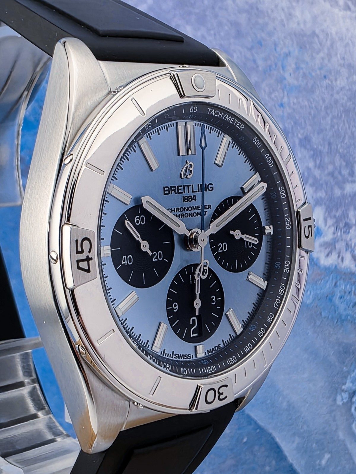 Breitling Chronomat B01 42mm Blue Dial Rubber Band Watch PB0134101C1S2 Bracelet