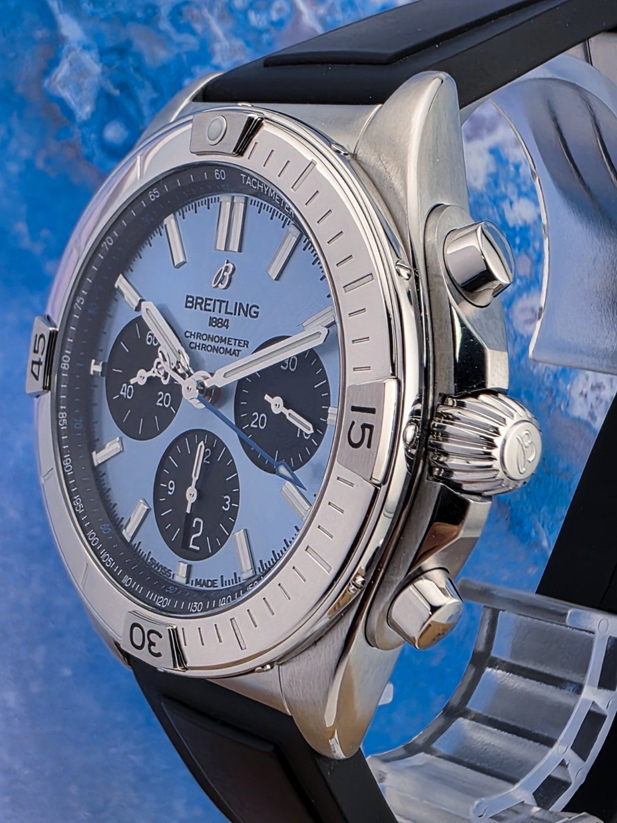 Breitling Chronomat B01 42mm Blue Dial Rubber Band Watch PB0134101C1S2 Bracelet