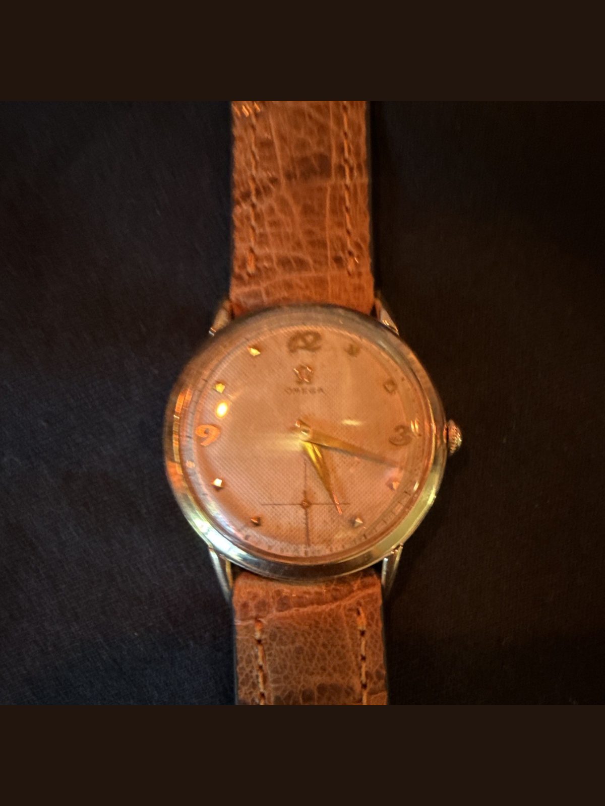 OMEGA 1951 Omega Cal. 361 – Solid 14K Gold – Rare Original Waffle Dial – Ref. B6520 F