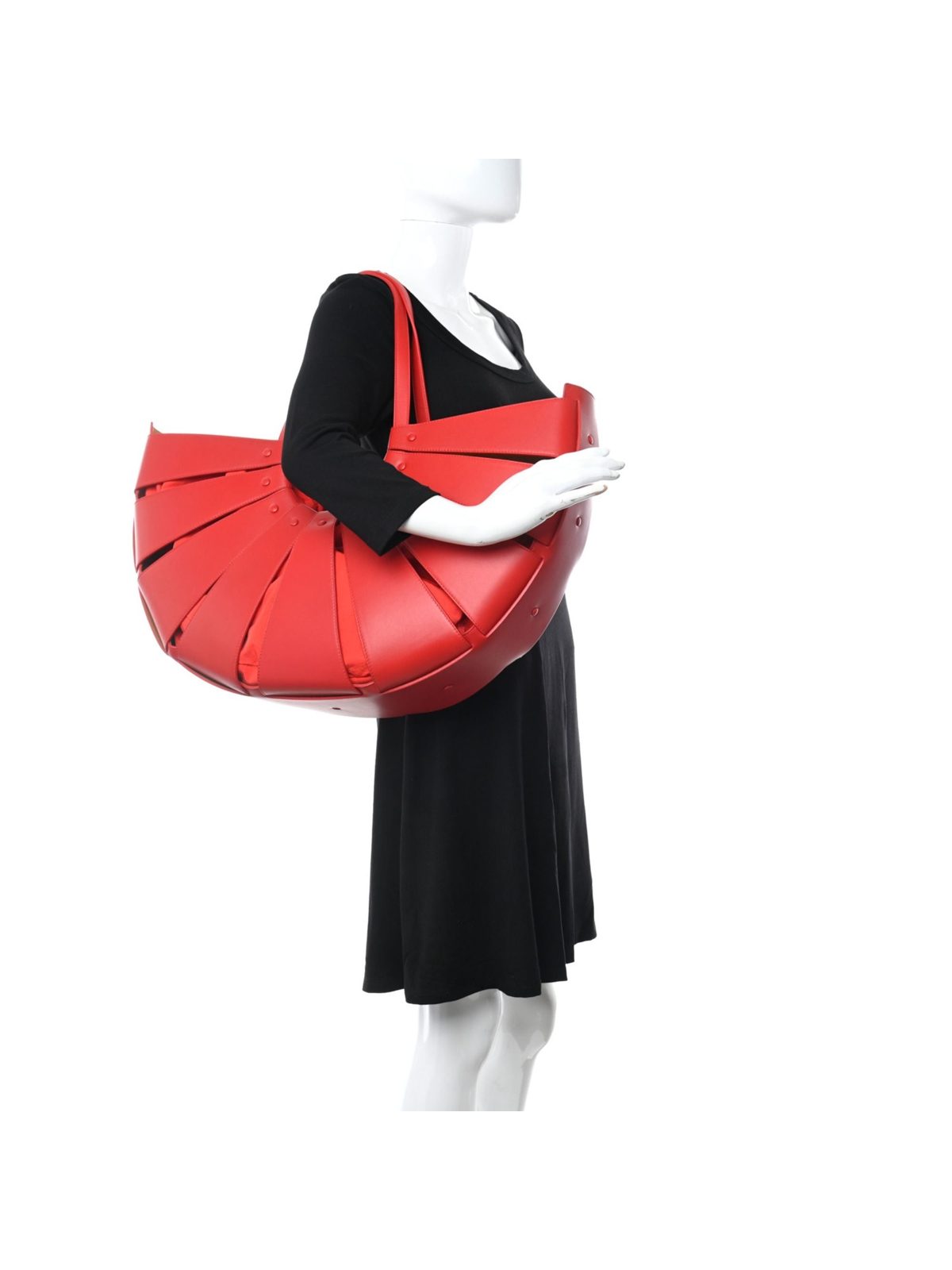 Bottega Veneta The Shell Chili Tomato French Calfskin Leather Shoulder Bag