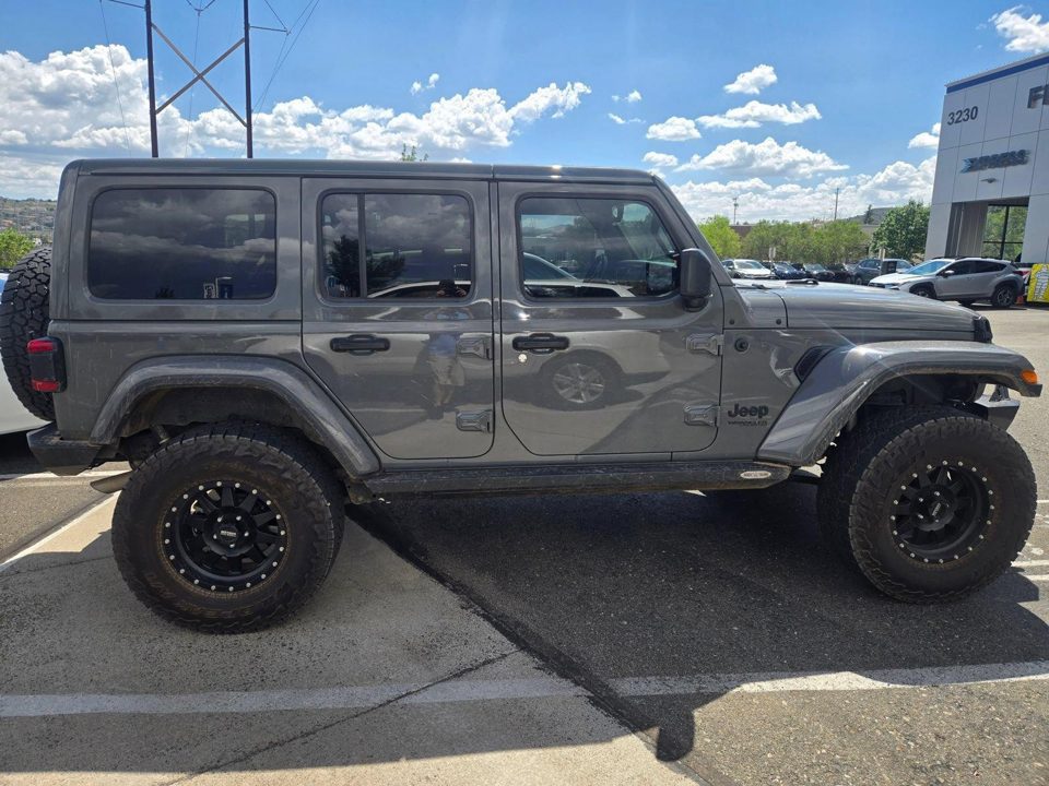 2020 Jeep Wrangler Unlimited Sahara Altitude 4x4