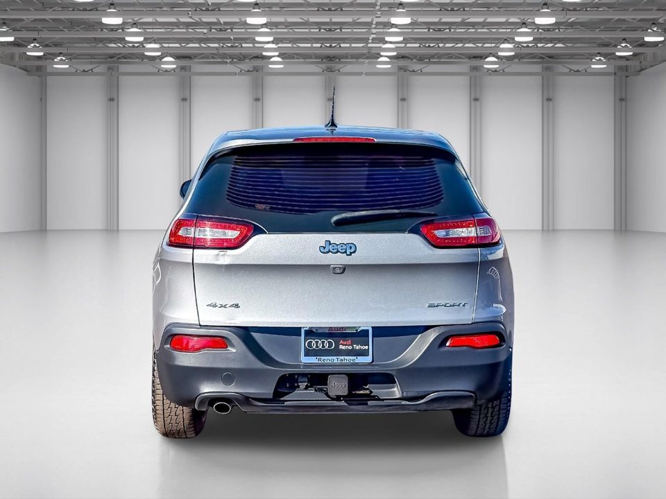 2015 Jeep Cherokee Sport