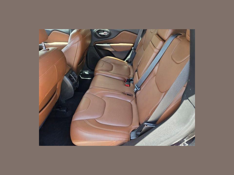 2019 Jeep Cherokee Overland 4x4