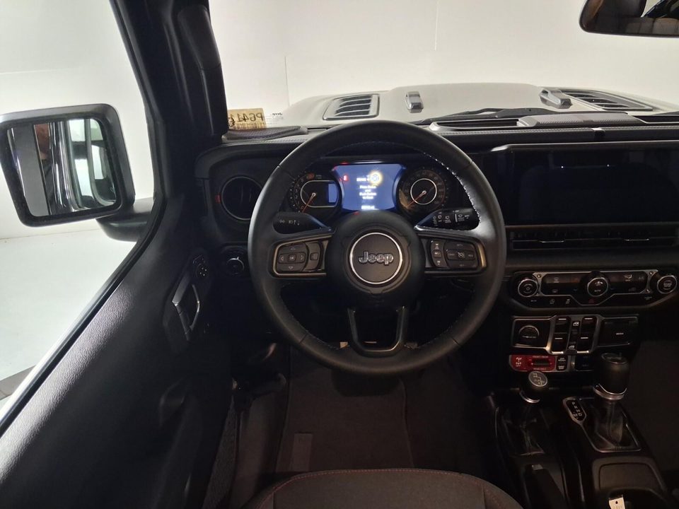 2025 Jeep Wrangler 4-Door Rubicon