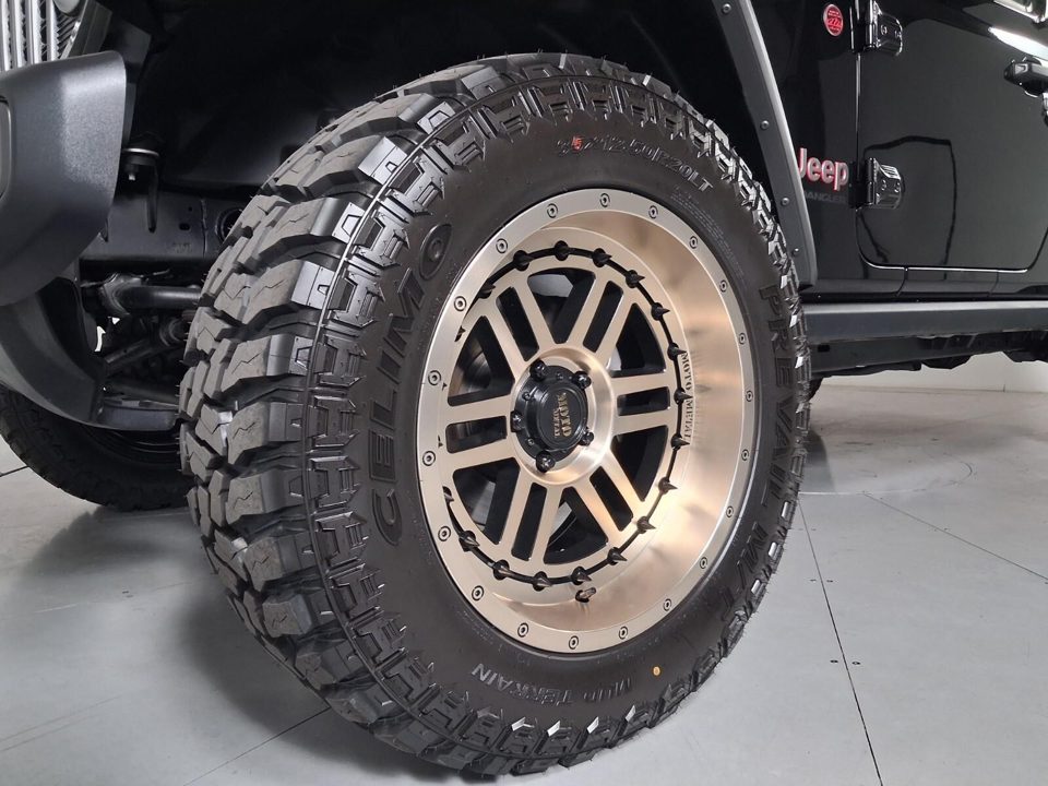 2025 Jeep Wrangler 4-Door Rubicon