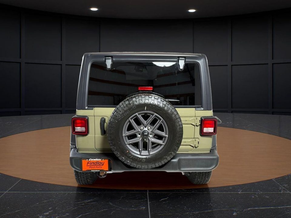 2026 Jeep Wrangler 4-Door Sport RHD 4x4