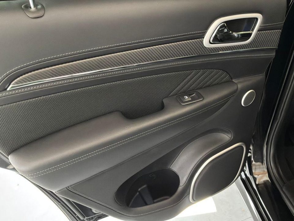 2020 Jeep Grand Cherokee SRT