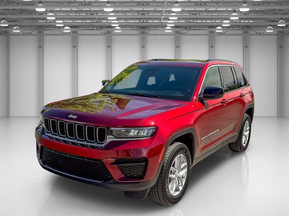 2024 Jeep Grand Cherokee Laredo X 4x4