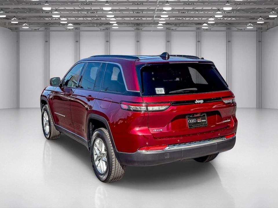 2024 Jeep Grand Cherokee Laredo X 4x4