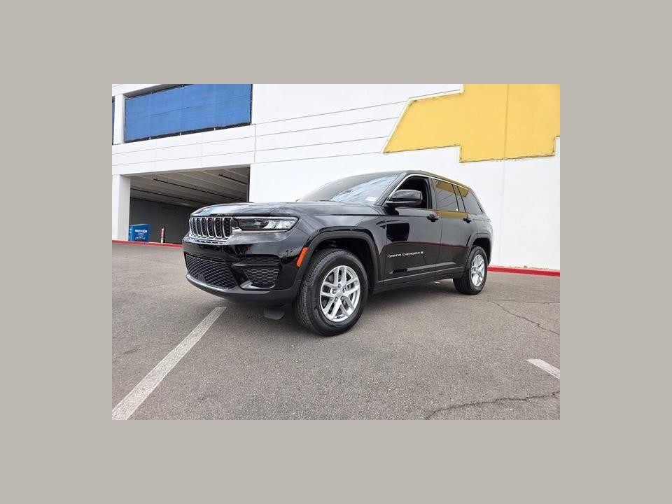 2025 Jeep Grand Cherokee Laredo X 4x4