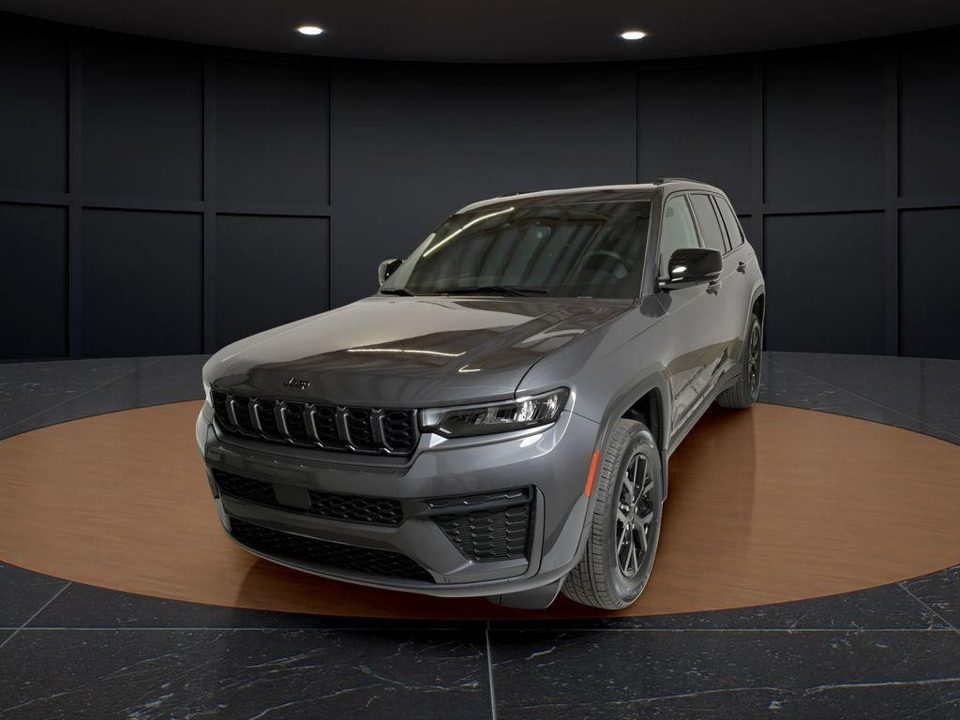 2026 Jeep Grand Cherokee Altitude 4x4