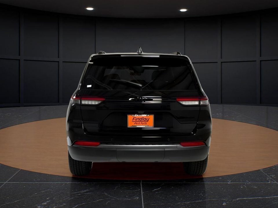 2026 Jeep Grand Cherokee Altitude 4x4