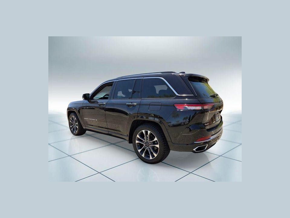 2022 Jeep Grand Cherokee Overland 4x4