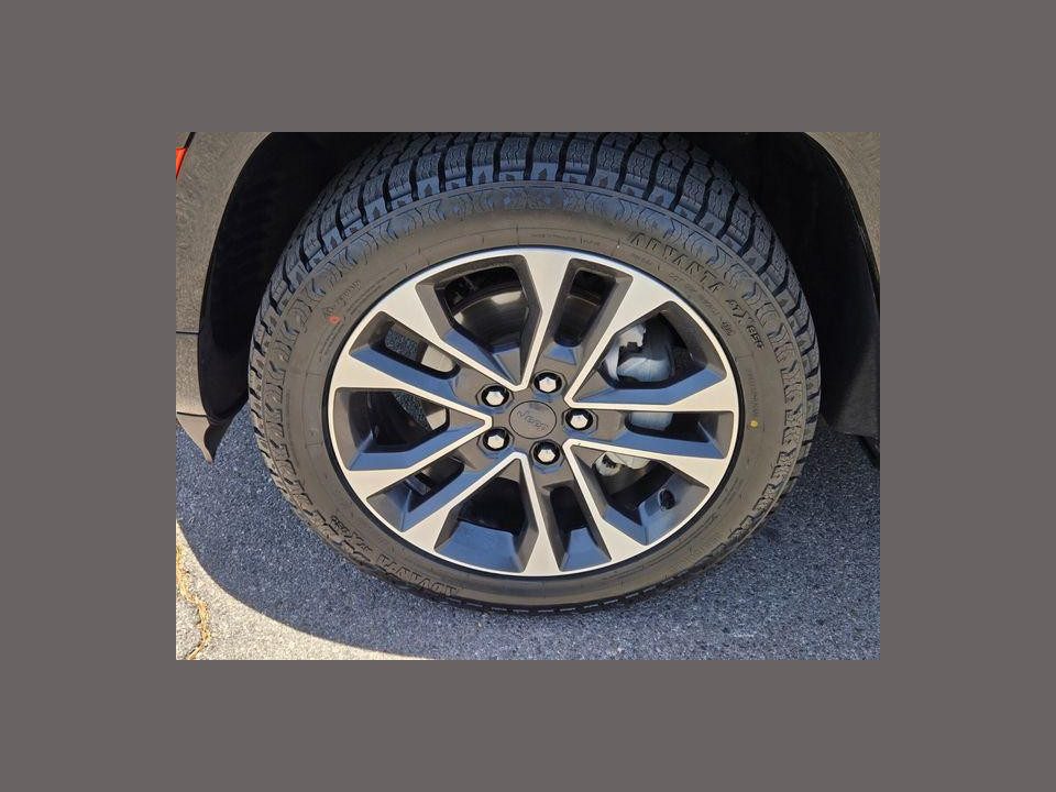 2022 Jeep Grand Cherokee Overland 4x4