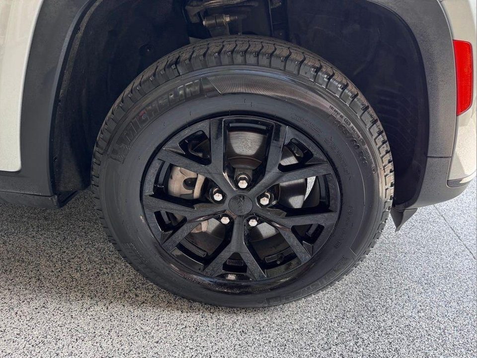 2024 Jeep Grand Cherokee L Altitude 4x4