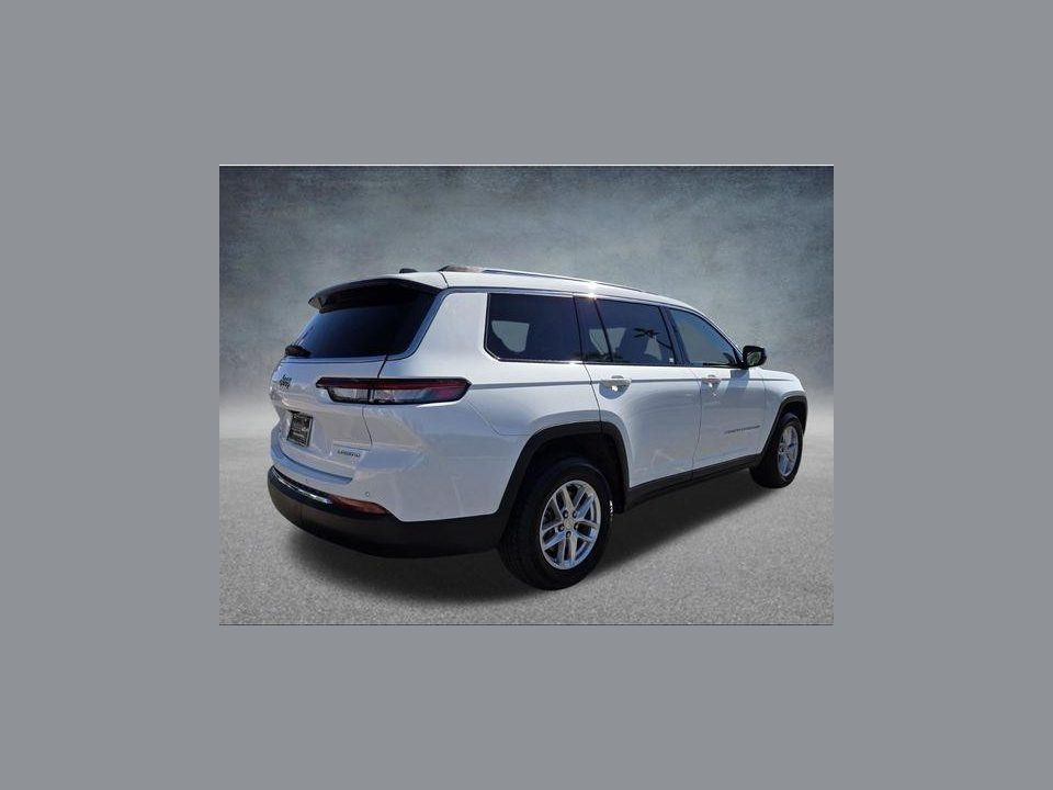 2023 Jeep Grand Cherokee L Laredo 4x4