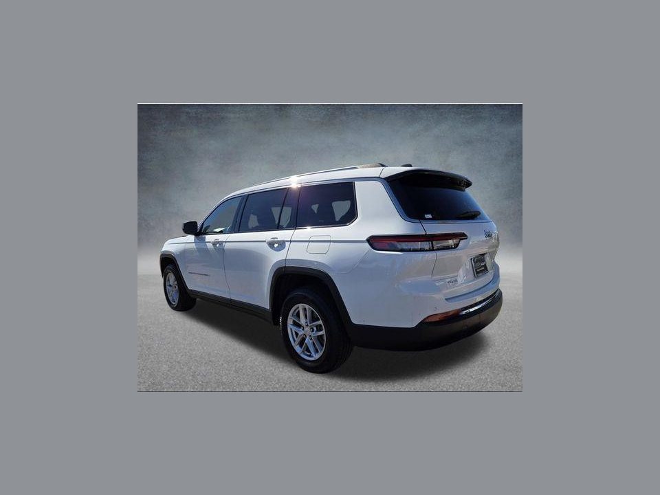 2023 Jeep Grand Cherokee L Laredo 4x4