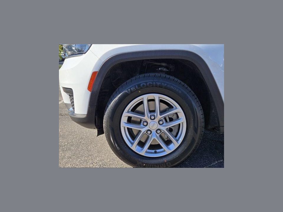 2023 Jeep Grand Cherokee L Laredo 4x4