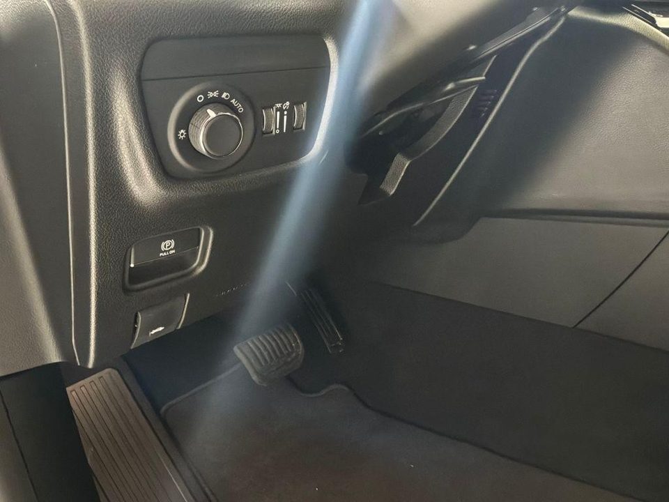 2026 Jeep Grand Cherokee L Altitude 4x4