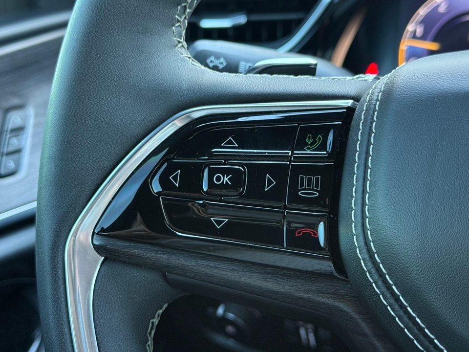 2023 Jeep Grand Cherokee L Overland 4x4