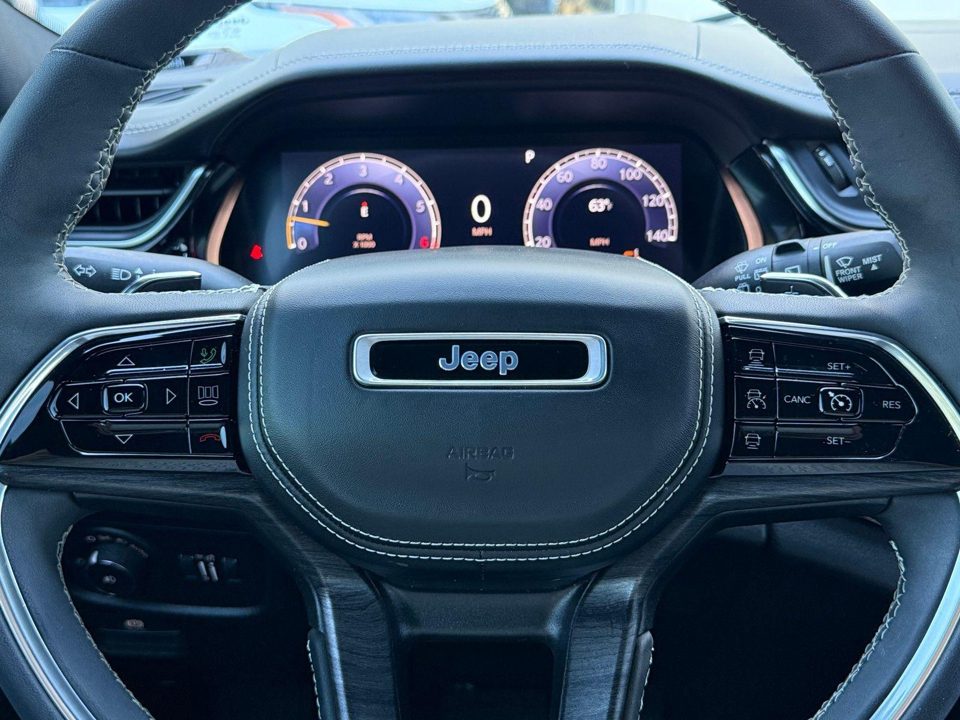 2023 Jeep Grand Cherokee L Overland 4x4