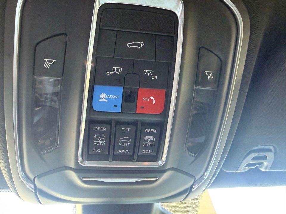 2022 Jeep Wagoneer Series III 4x4