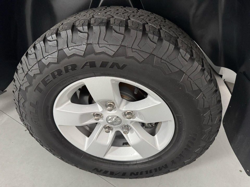 2022 RAM 1500 Classic Tradesman Quad Cab 4x4 64" Box