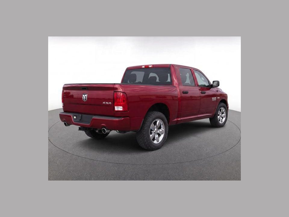 2018 RAM 1500 Express Crew Cab 4x4 57" Box