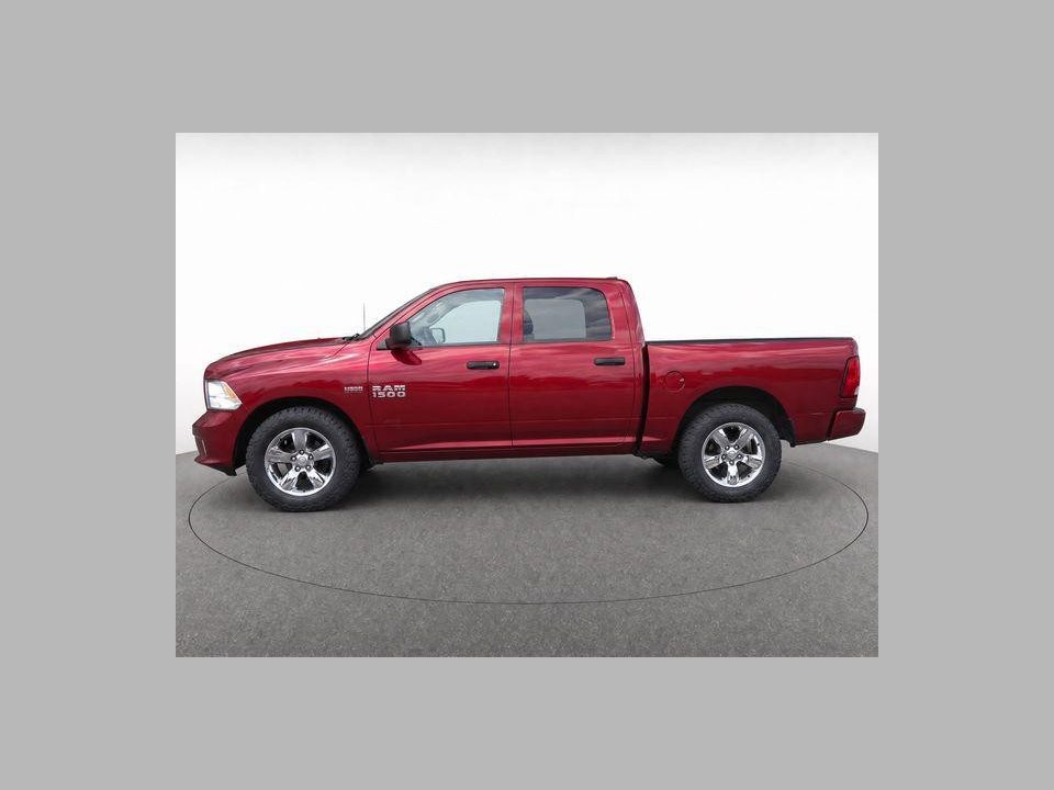 2018 RAM 1500 Express Crew Cab 4x4 57" Box