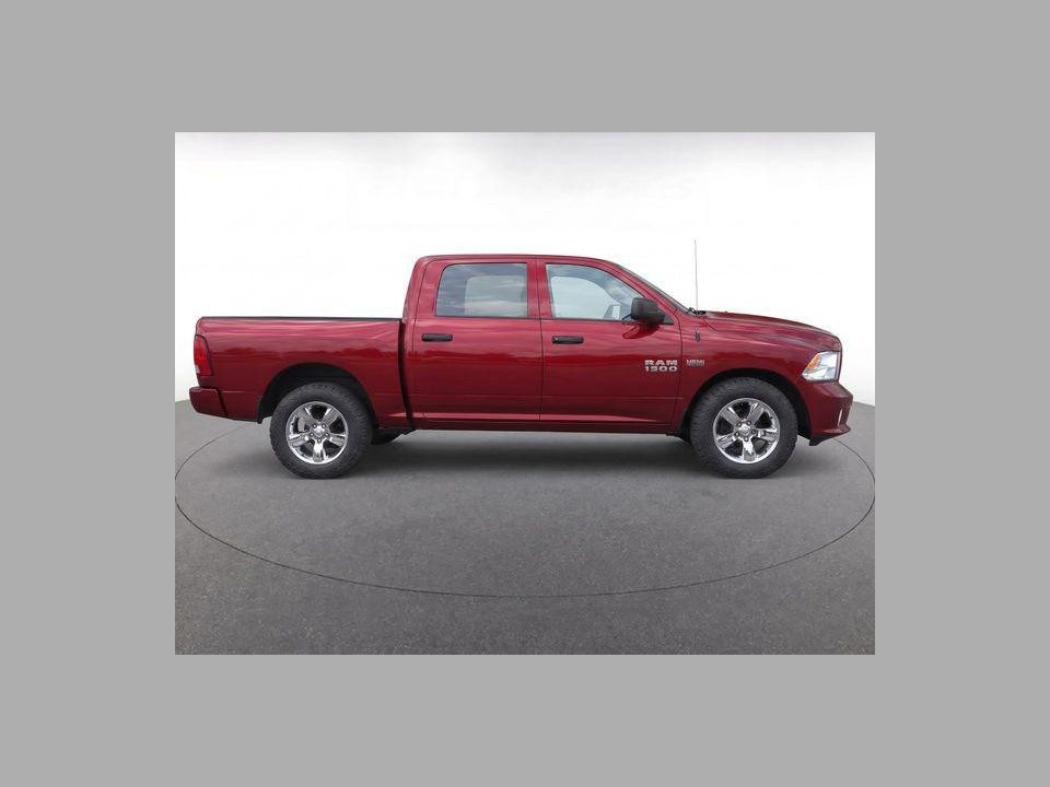 2018 RAM 1500 Express Crew Cab 4x4 57" Box