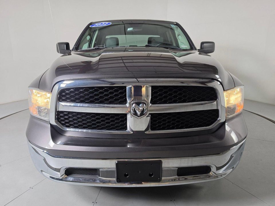 2022 RAM 1500 Classic SLT Crew Cab 4x4 57" Box