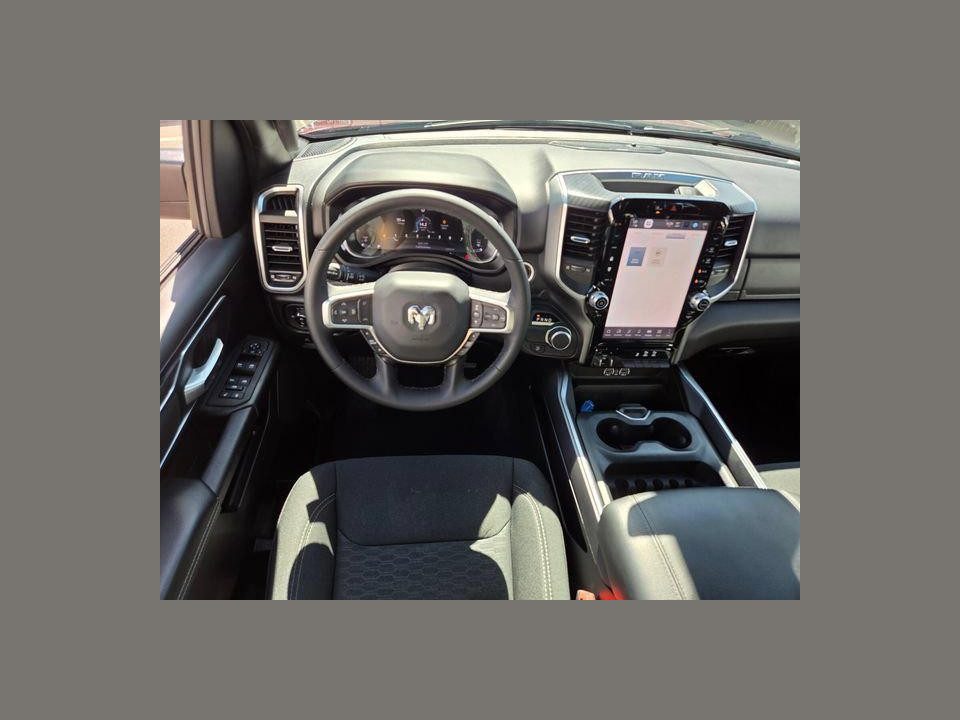 2025 RAM 1500 Big Horn Quad Cab 4x2 64" Box