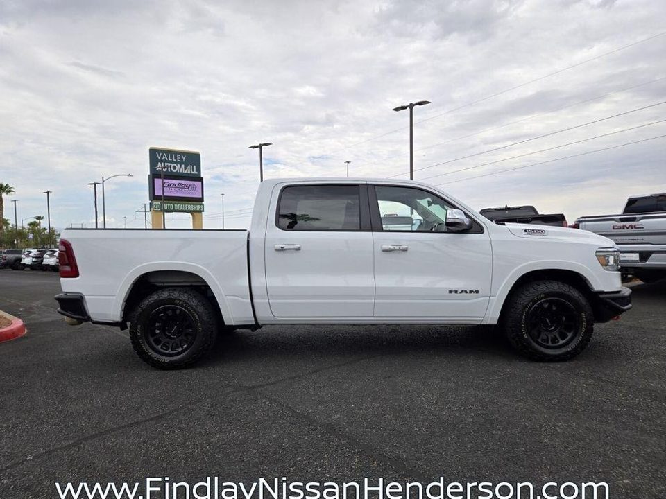 2022 RAM 1500 Laramie Crew Cab 4x4 57" Box