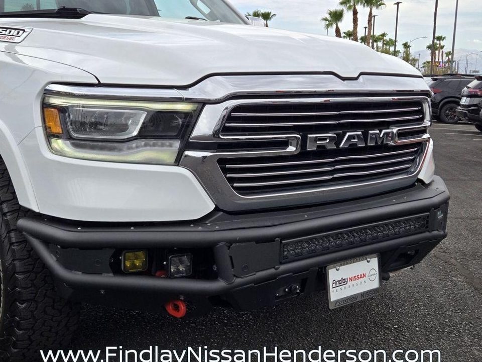2022 RAM 1500 Laramie Crew Cab 4x4 57" Box