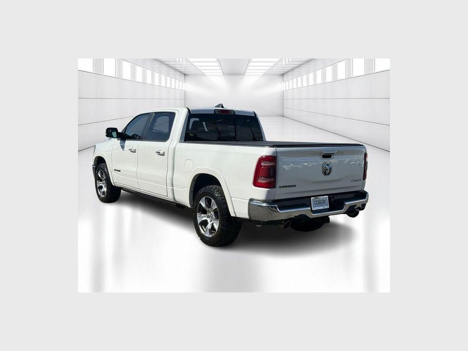 2019 RAM 1500 Laramie Crew Cab 4x4 64" Box
