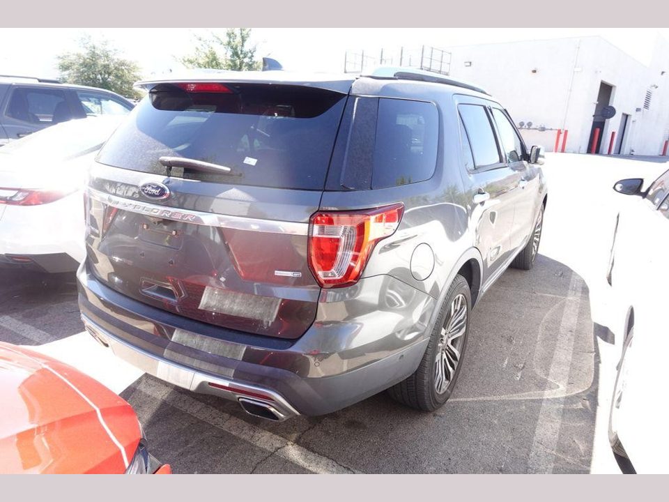 2017 Ford Explorer Platinum