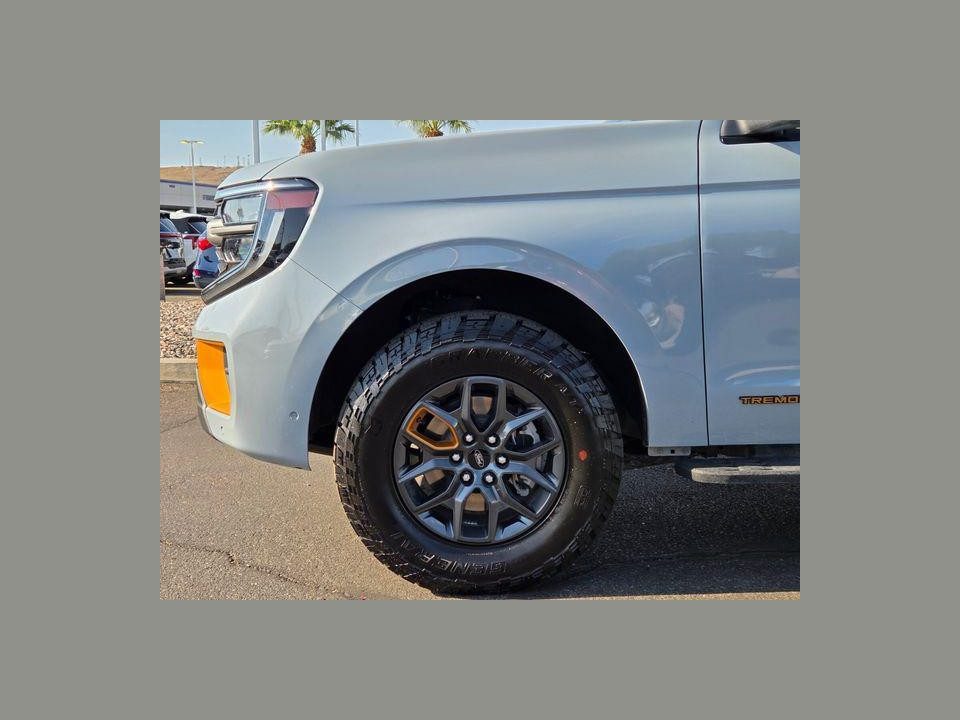 2025 Ford Expedition Tremor