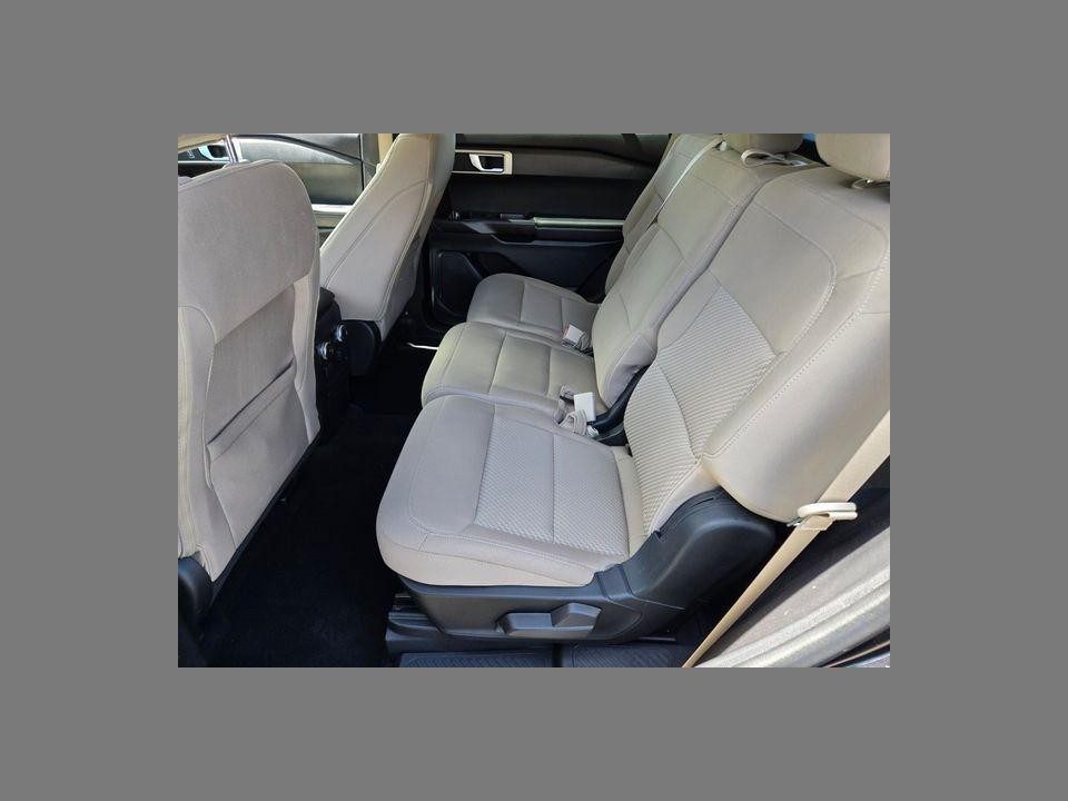 2022 Ford Explorer Base