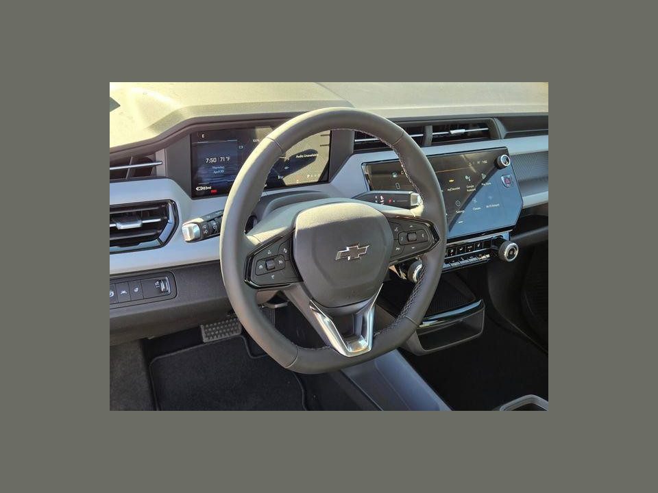 2027 Chevrolet Bolt LT FWD