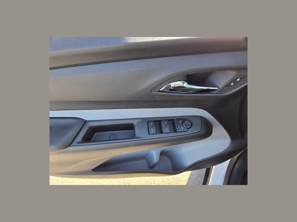 2027 Chevrolet Bolt LT FWD