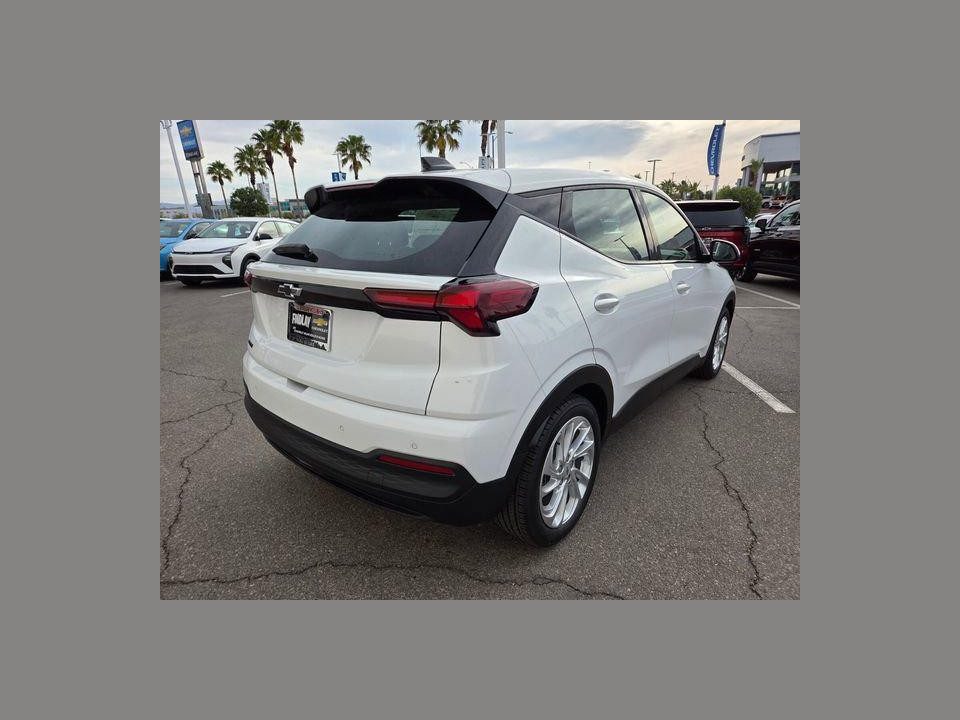 2027 Chevrolet Bolt LT FWD