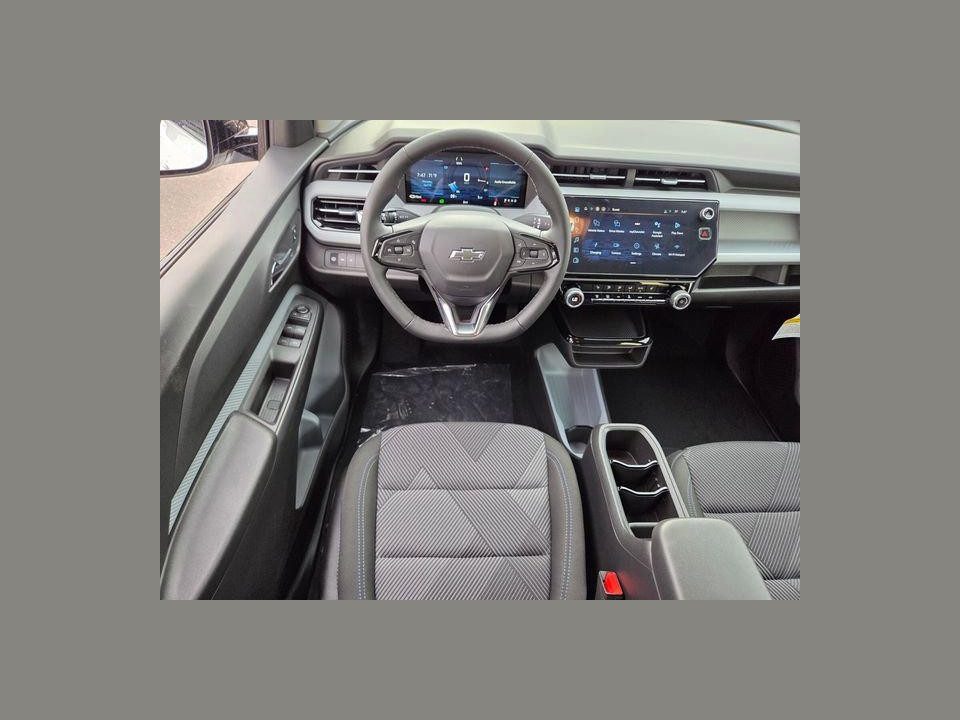 2027 Chevrolet Bolt LT FWD
